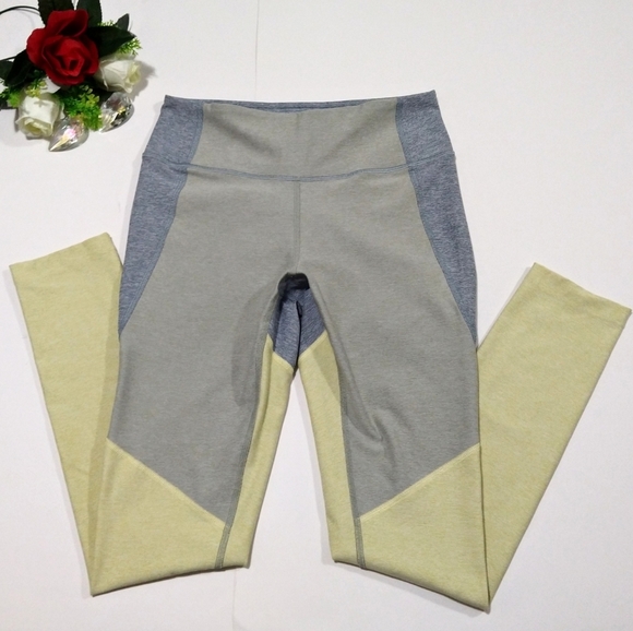 Outdoor Voices Pants - Outdoor Voices 7/8 Tri-Tone Warm Up Leggings